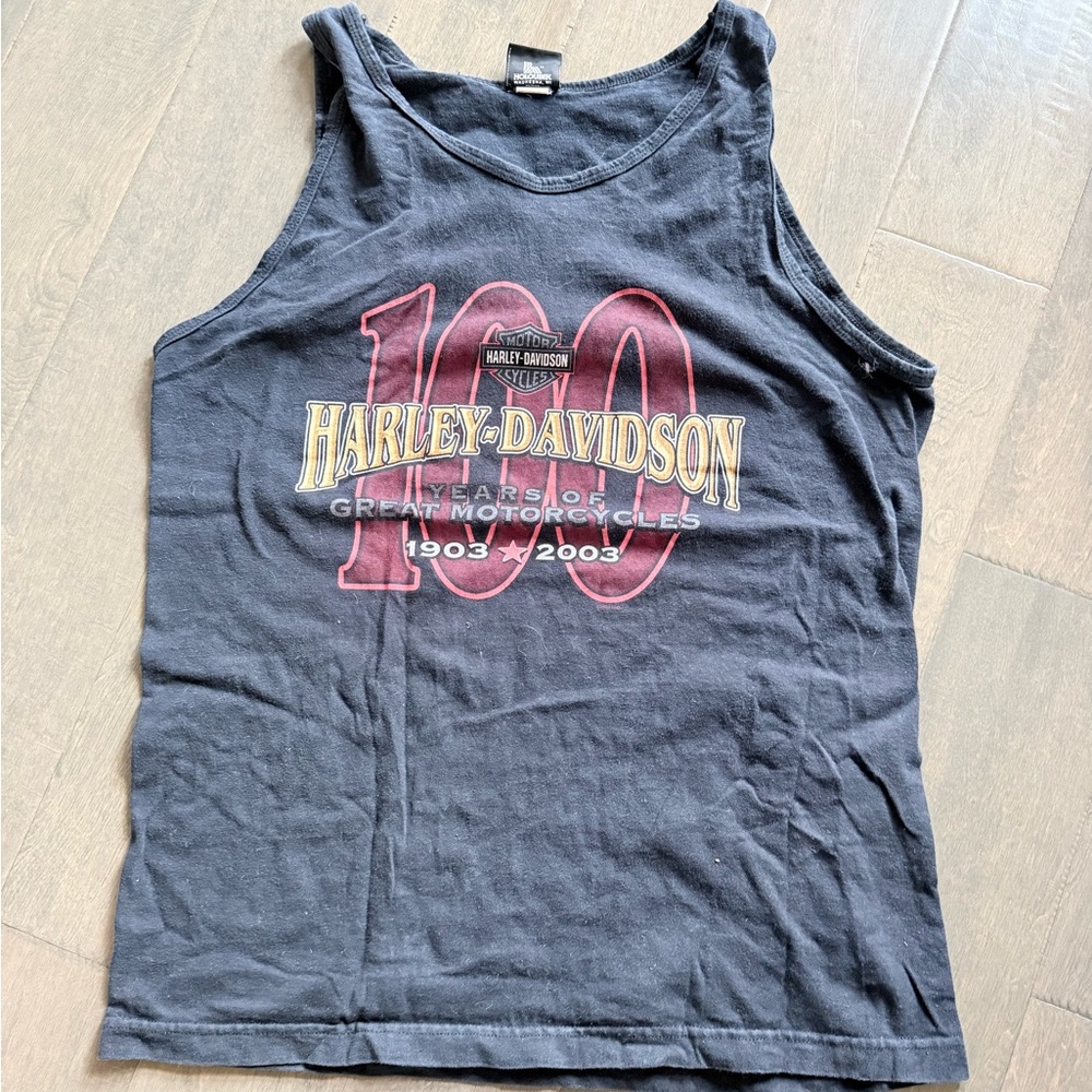 Harley-Davidson Black Sleeveless Shirt with Red and Gold Design
